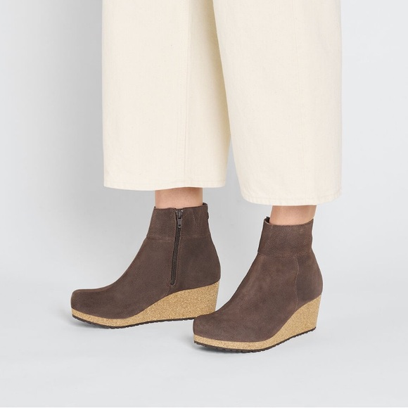 Birkenstock Shoes - NWT! Birkenstock Ebba Wedge Bootie